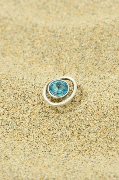 TREATY SILVER ASYMMETRIC RING BLUE CENTRE CRYSTAL 6045GABRIELLA