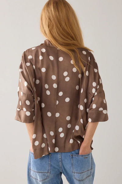 SUMMUM TOP BOX FIT SILKY POLKA DOT COLLAR HALF SLEEVE 2s3413-12381