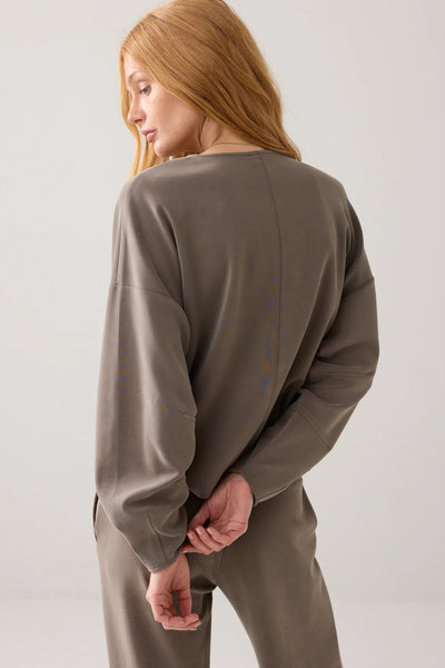 SUMMUM TOP BOXFIT JERSEY SCUBA ROUNDED SLEEVE WITH SEAM DETAIL 3s5200-655