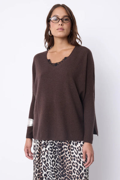 NOTSHY SWEATER CASHMERE V NECK RIB SLEEVE SIDE SLITS 4704001C FAUSTINE CHOCOLATE