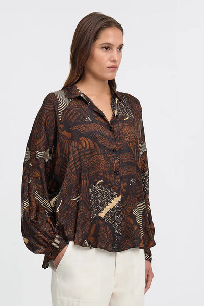 MES DEMOISELLES SHIRT ETHNIC PRINT CONTRAST BACK VENT 24W-ABYSS