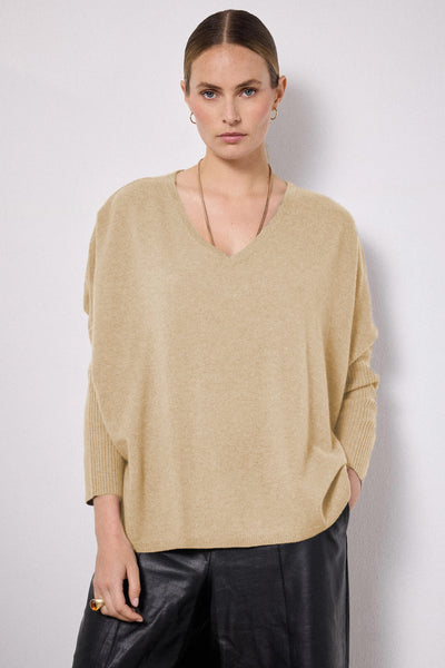 NOTSHY SWEATER CASHMERE V NECK RIB SLEEVE SIDE SLITS 4504001C FAUSTINE